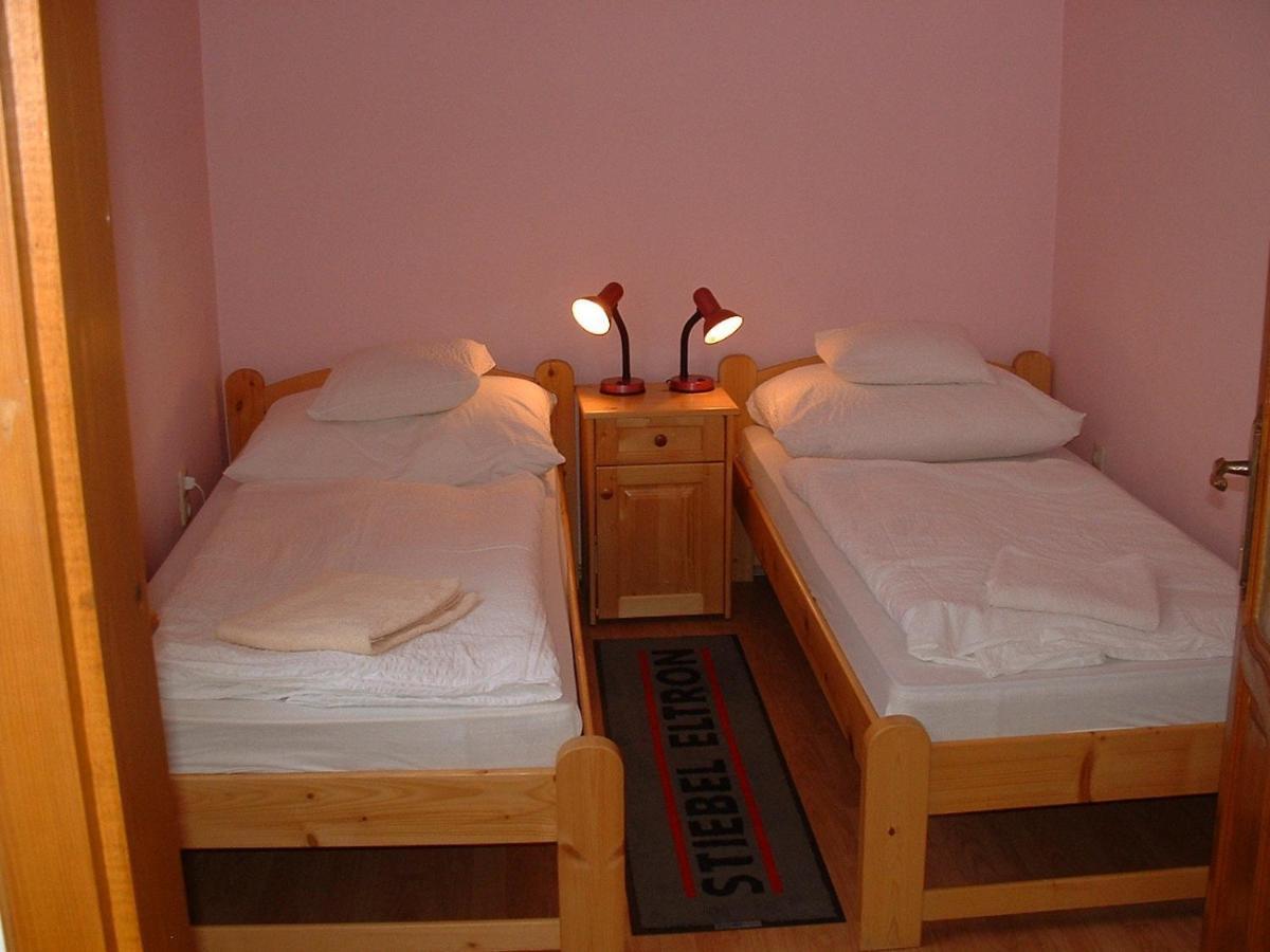 Apartmanház Cédrus 8. Zalakaros Chambre photo